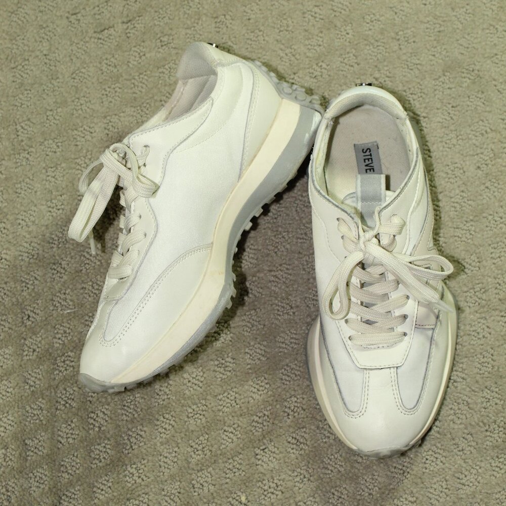 Steve Madden Campo Fashion Sneakers Shoes Women Size 7.5M White Lace Up Leather